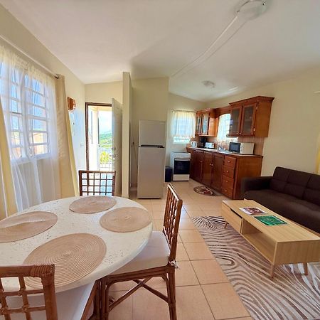 Hill Top Cottage La Savane ภายนอก รูปภาพ