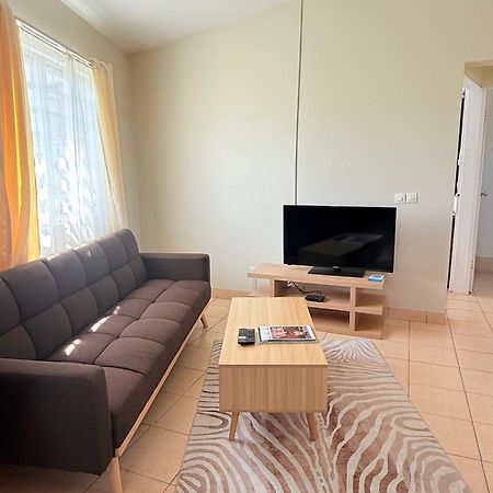 Hill Top Cottage La Savane ภายนอก รูปภาพ